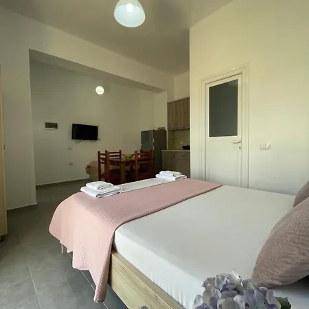 Gardenview Retreat * Ksamil