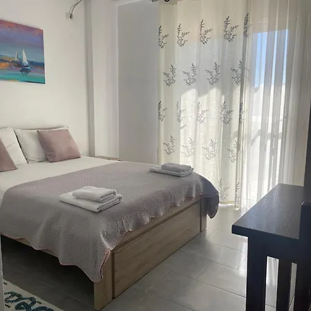 Gardenview Retreat *